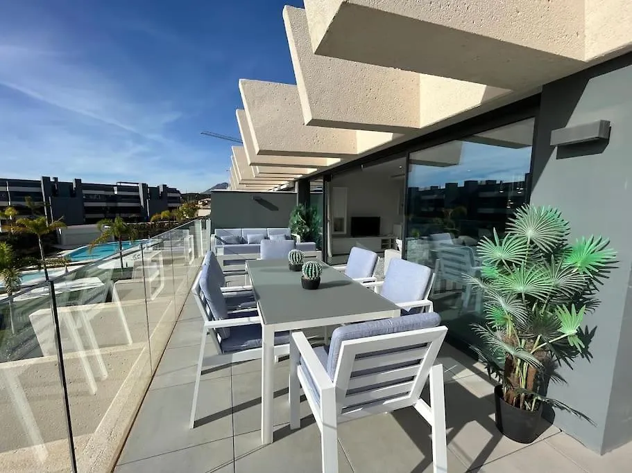 3 Bed Apartment With Sea Views 埃斯特波纳 0*,